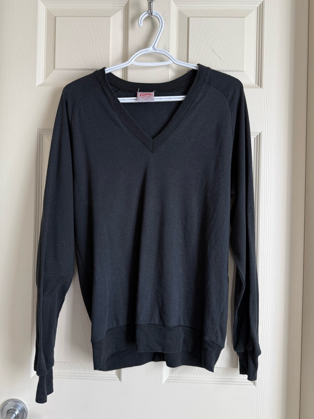 Vintage Cadillac Sportswear Toronto Canada Black V Neck Sweatshirt Large